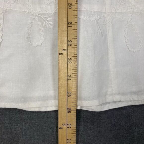 Chic White Midi Skirt - Picture 15 of 16